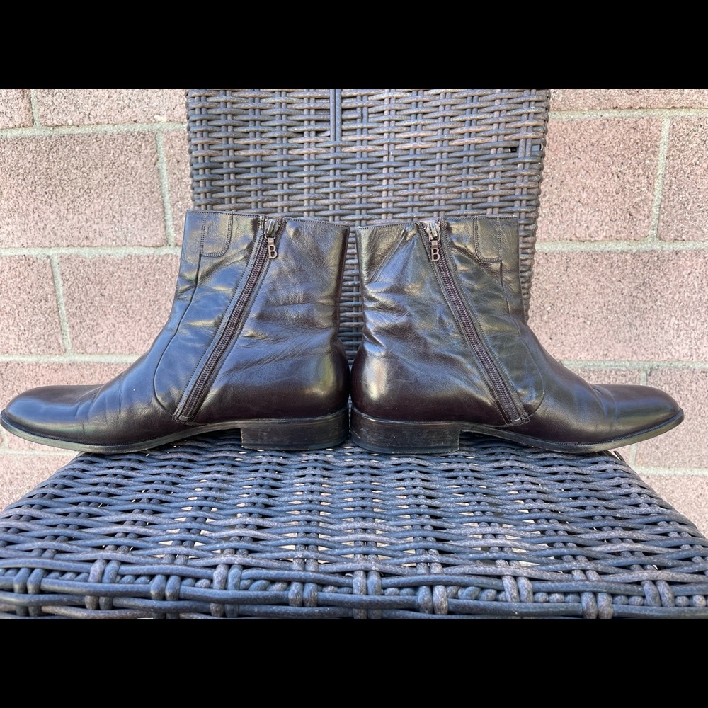 Bally - 9D Vintage Dark Brown Leather Zipper Boots